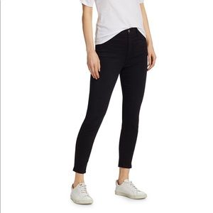FRAME Ali High Rise Skinny Jean in Noir (Black)
